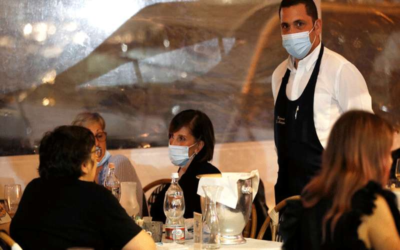 المفوضية الأوروبية: لا أحد يريد إغلاقا