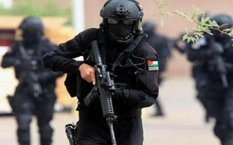 القبض على 93 شخصا في خامس