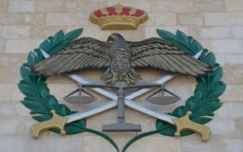 الأمن يضبط مروجي بضائع مقلدة عبر