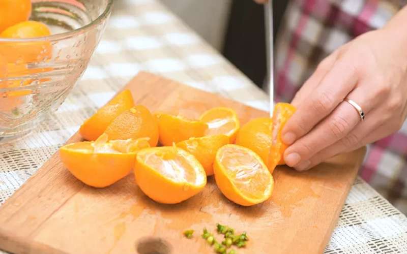 5 أطعمة تخلص الجسم من سموم