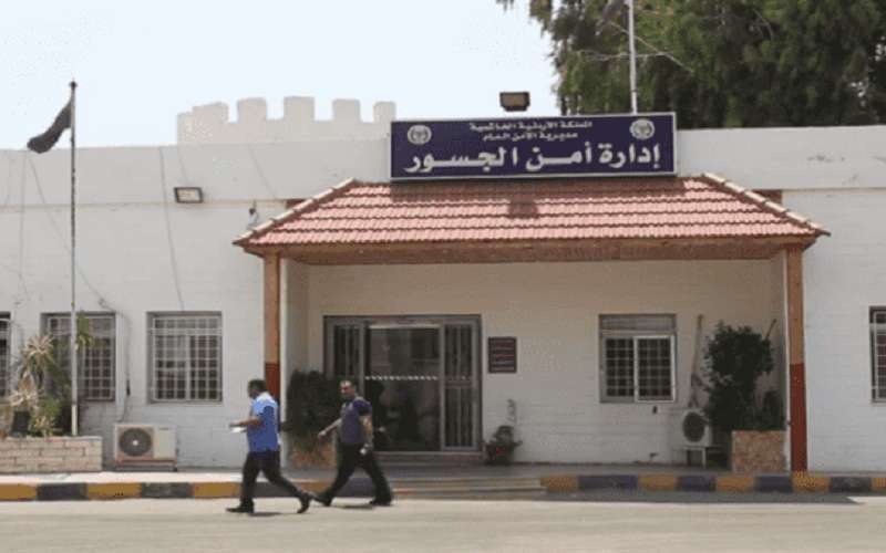 الأردن يفتح 3 معابر رسميا