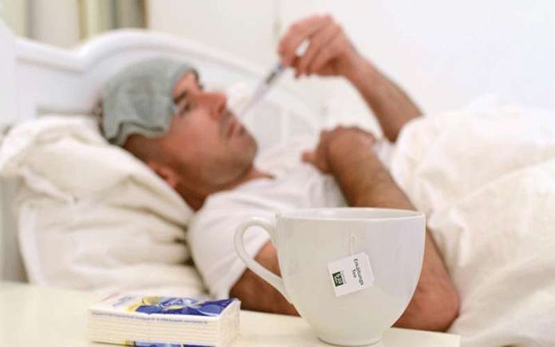 مخاطر الإصابة بـ كورونا والإنفلونزا في