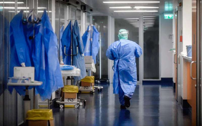 الصحة تطلب شراء خدمات 7 تخصصات