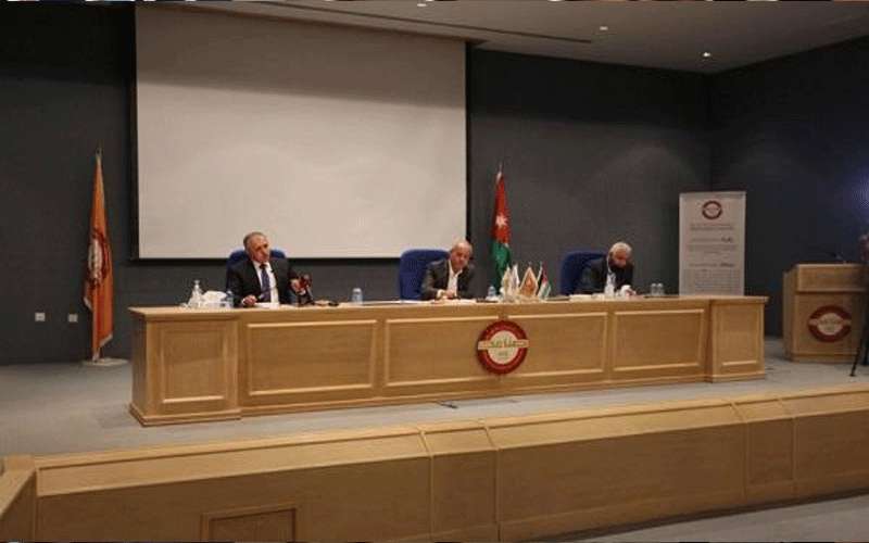 مطالب باستمرار عمل المصانع خلال الحظر