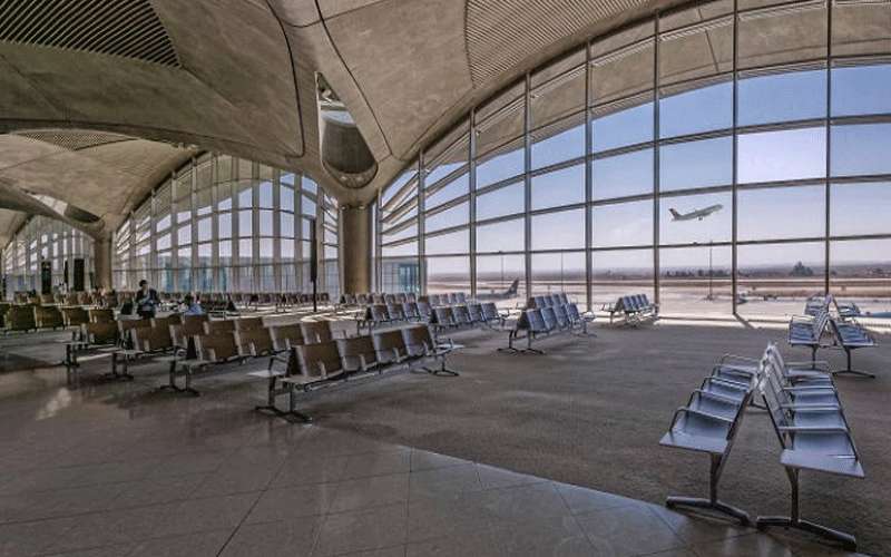 استمرار الرحلات الجوية خلال الحظر الشامل