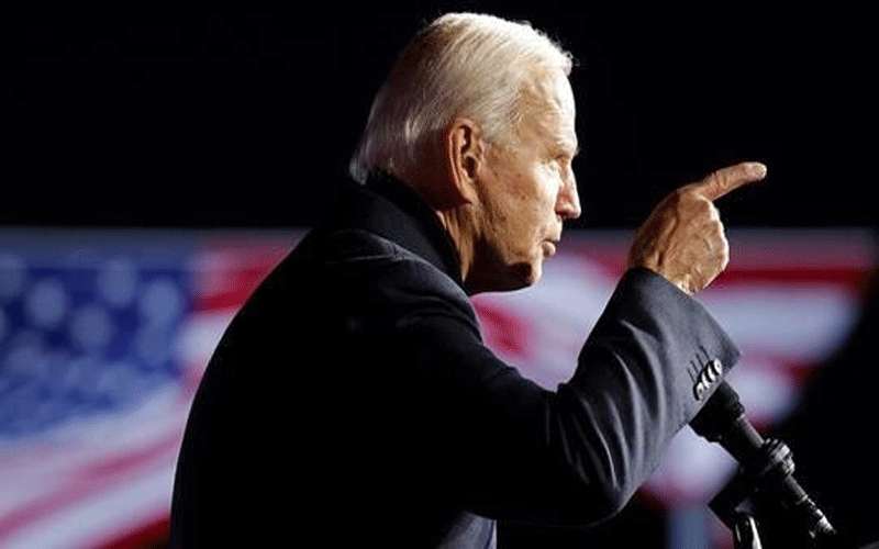 بايدن يتقدم على ترامب بالولايات المتأرجحة