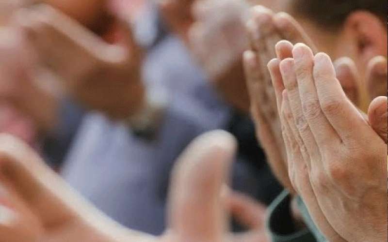 الإفتاء تدعو الى القنوت في الصلوات