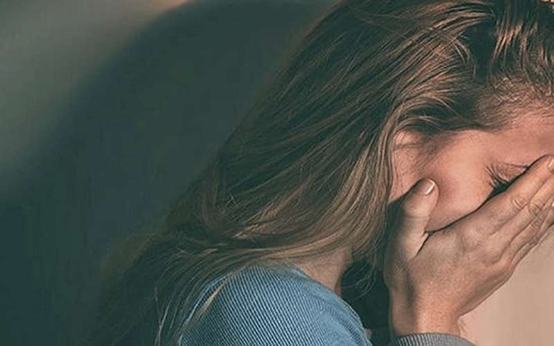 مغربي يحتجز زوجته في حظيرة لمدة