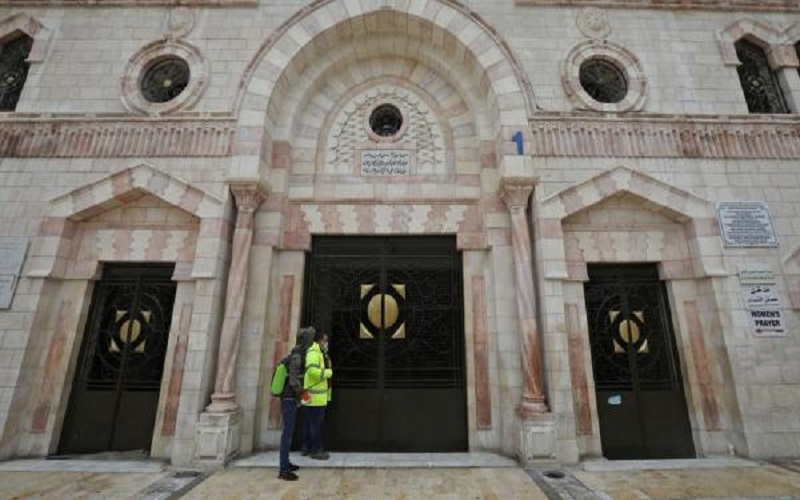 إغلاق أماكن الوضوء في جميع مساجد