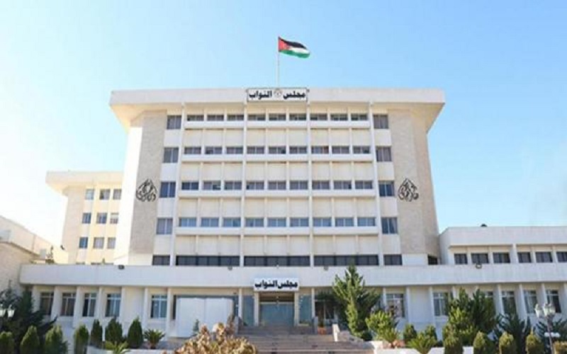 نواب يدعون للالتزام بالإجراءات الصحية للحد