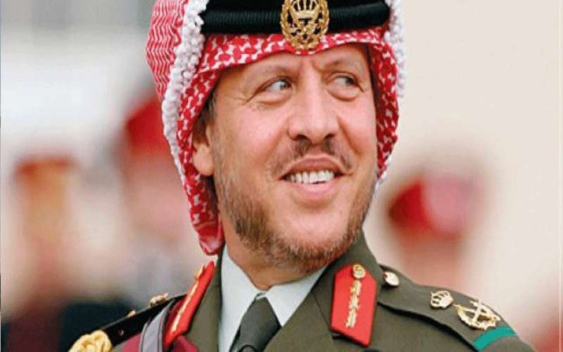 الملك يهنئ الرئيس الفلسطيني بذكرى إعلان