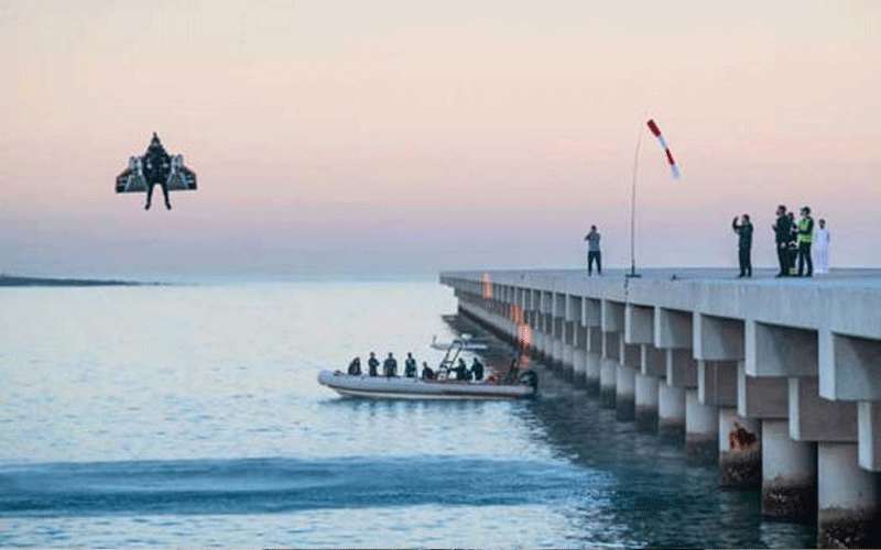 طيار فرنسي استعراضي يلقى حتفه في