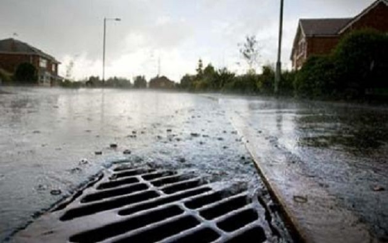 عطاء لتصريف مياه الامطار بالرصيفة