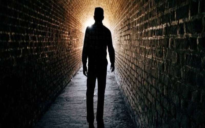 تجربة الاقتراب من الموت .. قصة