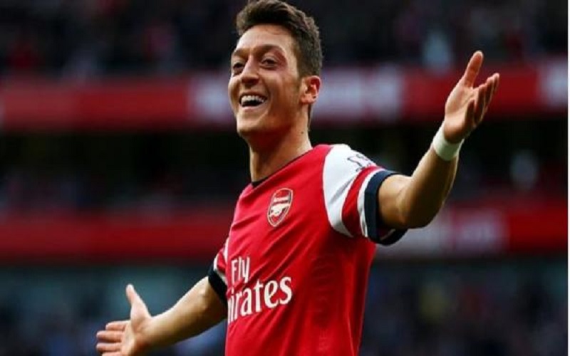 اجويرو وأوزيل ولينجارد صفقات رخيصة الثمن