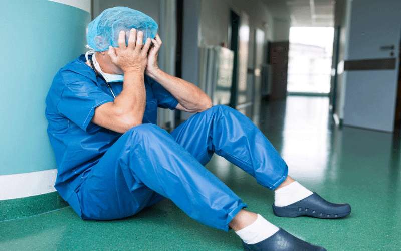 أول وفاة لممرض في الأردن بفيروس