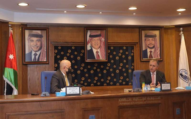 وزير العمل: برنامج قيد الدراسة لتوفير