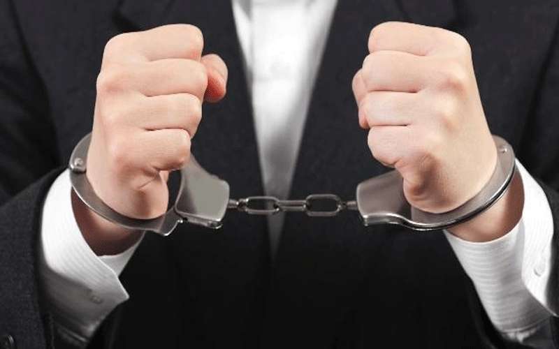 محافظ العاصمة أوقف عريسا ووالده 14