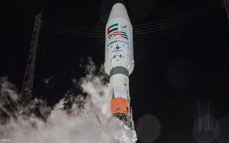 الإمارات: إطلاق عين الصقر إلى الفضاء