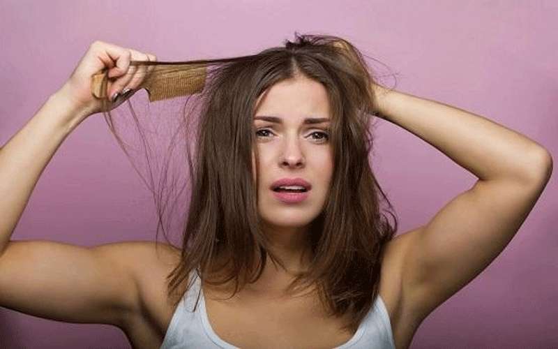 4 وصفات سهلة لفك تشابك الشعر