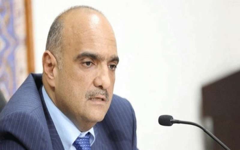 الخصاونة: ملتزمون بتصويب أية مخالفات