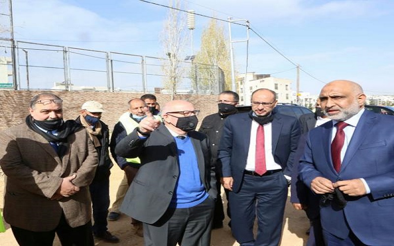 الكسبي: 76% نسبة الانجاز في تقاطع