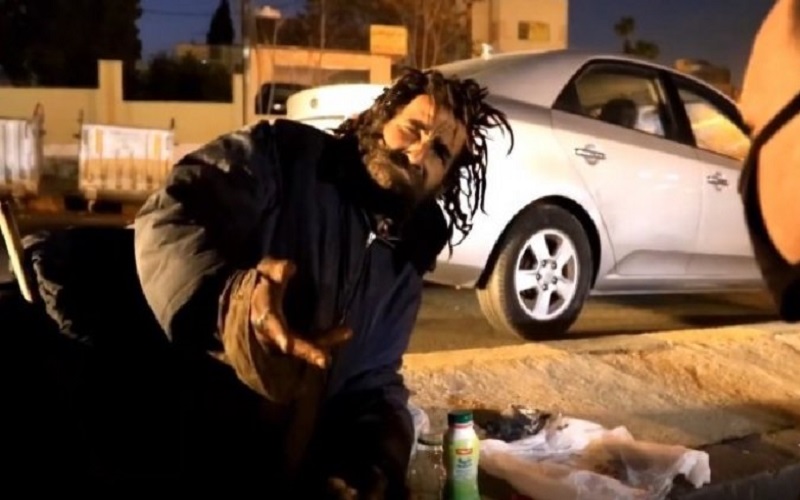 هروب المشرد عماد من المستشفى والتنمية