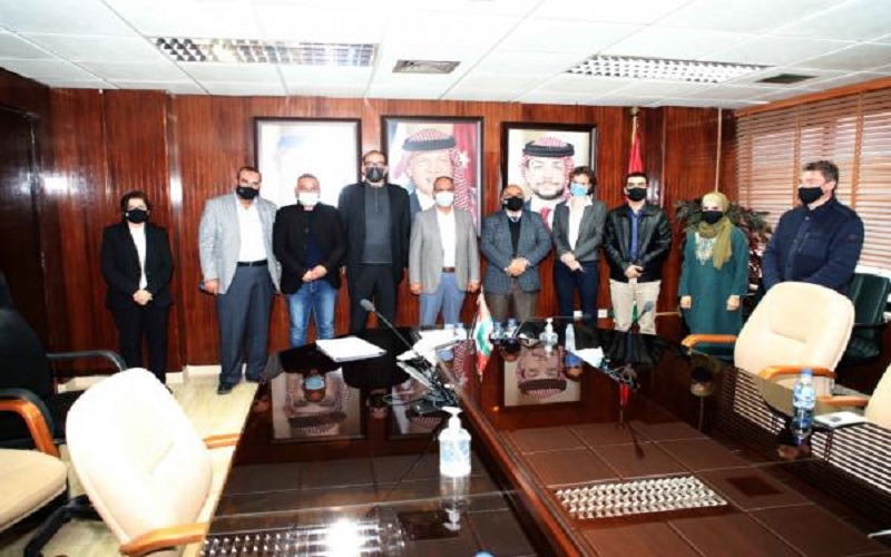 اتفاقية تعاون لتحسين جودة خدمات العاملين