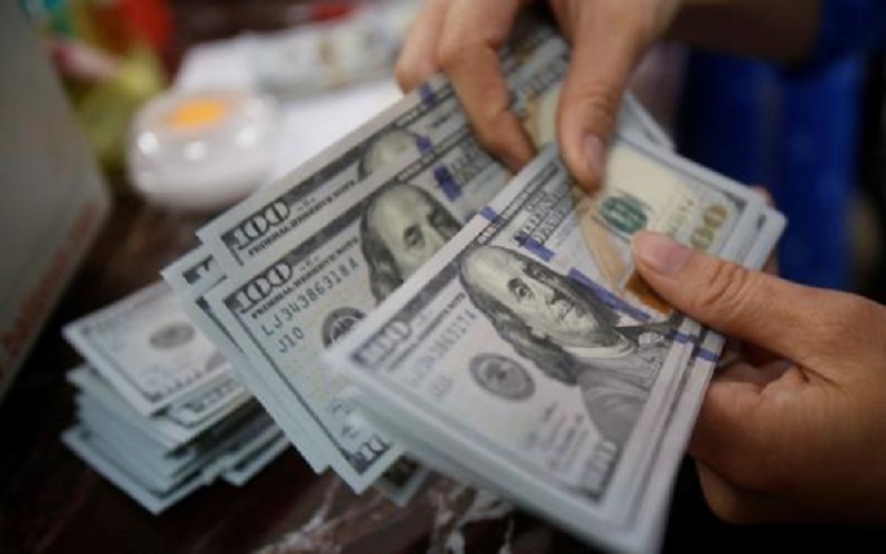 تراجع أسعار الدولار عالميا