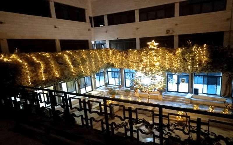 شجرة الميلاد بالجامعة الأردنية