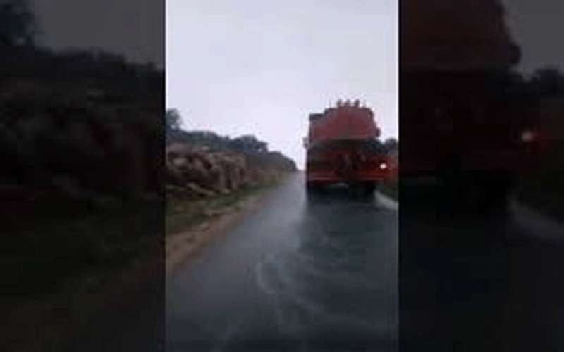 صهريج نضح يستغل الأمطار ويفرغ المياه