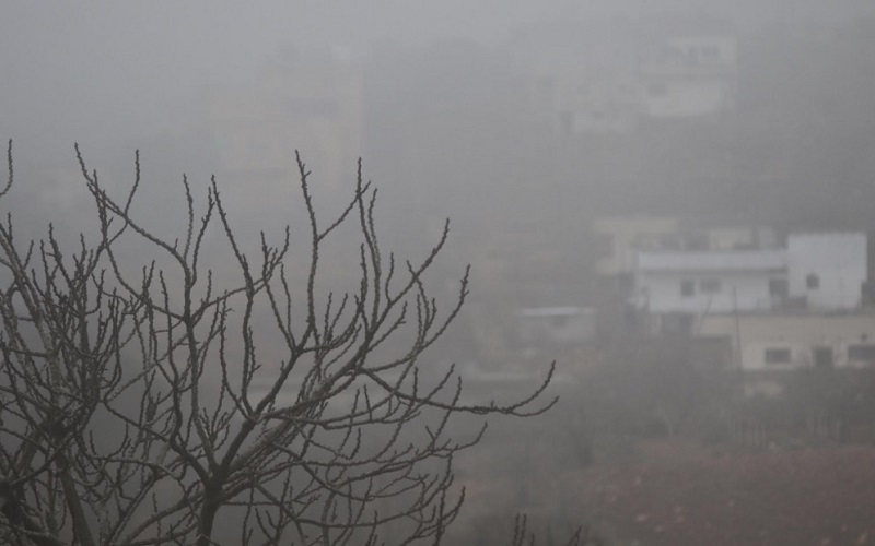 تحذير من تشكل الضباب وتدني مدى