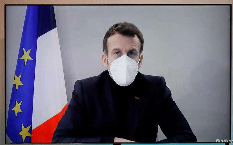 ماكرون يعاني من الحمى والسعال والتعب