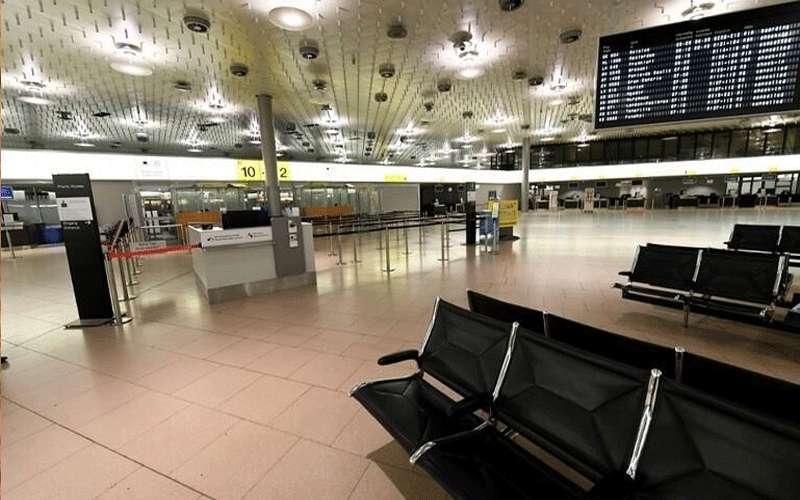 ألمانيا تمنع دخول 63 مسافرا من