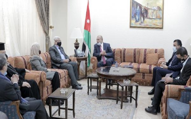 العودات يتسلم تقرير حالة حقوق الإنسان