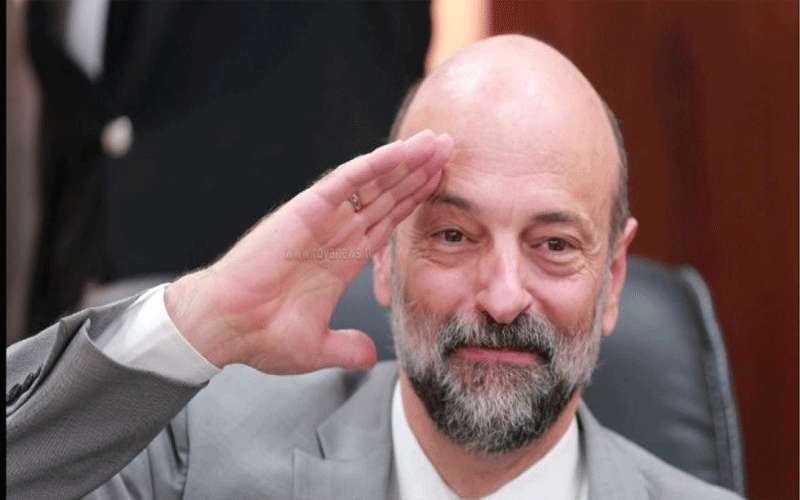 الرزاز يعود للأردن