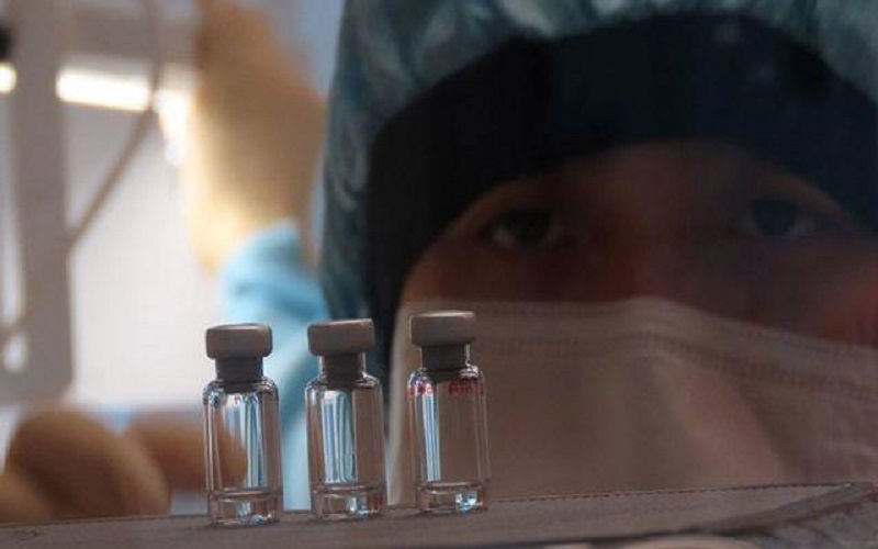 ثلاجة لحفظ لقاح كورونا في مأدبا