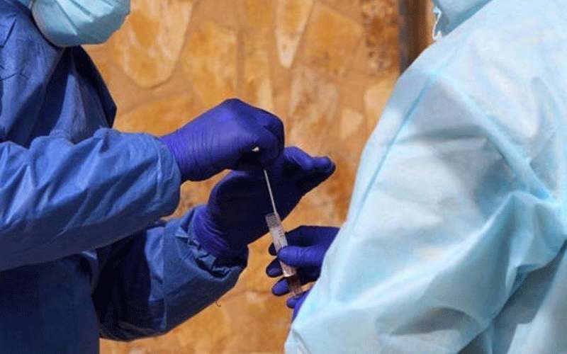 سحب 40 مسحة أنفية بلعومية بالطفيلة