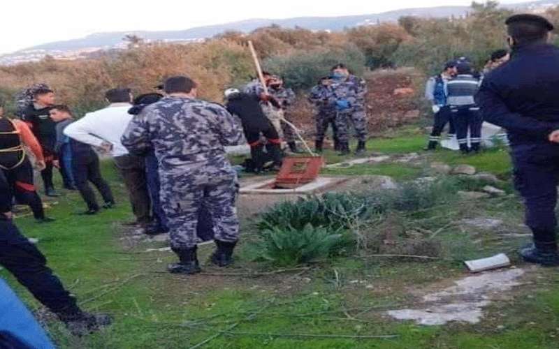 استخراج جثة من داخل بئر في