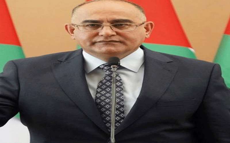 بحث شمول الفنانين بحزم الضمان