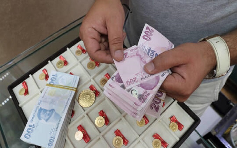 أعلى مستوى لليرة التركية في 3