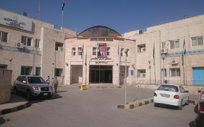 مستشفى جرش يتسلم ثلاجة حفظ لقاح