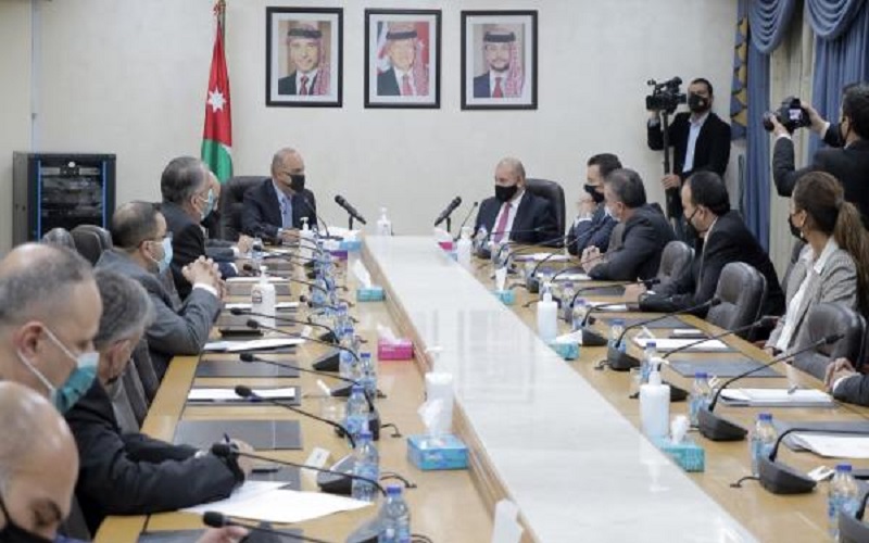 ممثلو 83 نائبا: الحديث عن الثقة