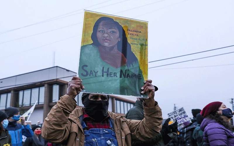 وسائل إعلام: فصل ضابطي شرطة متورطين