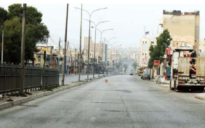 خبراء: استمرار إجراءات الإغلاق يعطل النشاط