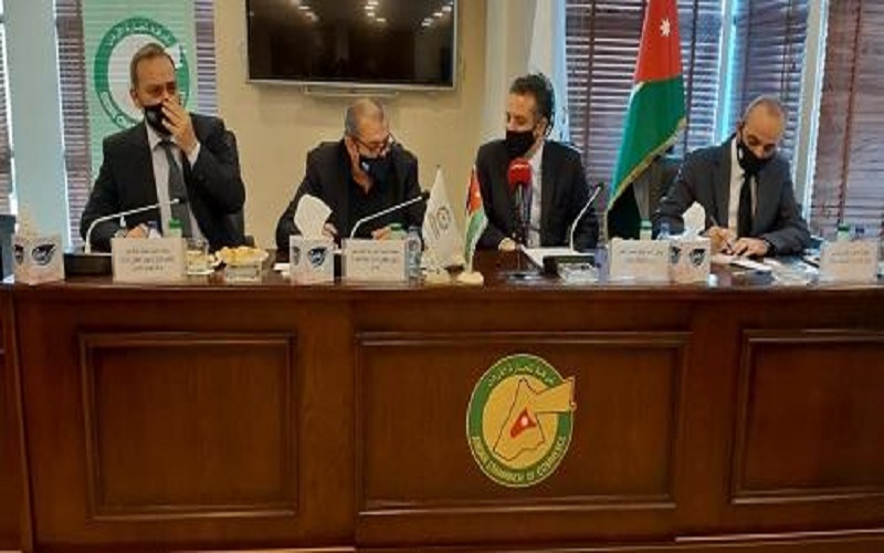 الفايز يحذر المنشأت السياحية من اقامة