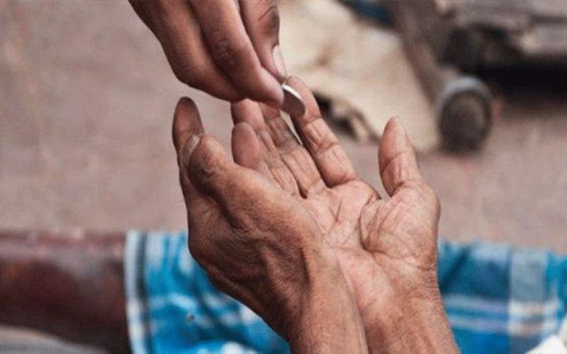 ضبط متسول بحقه 32 قيدا في