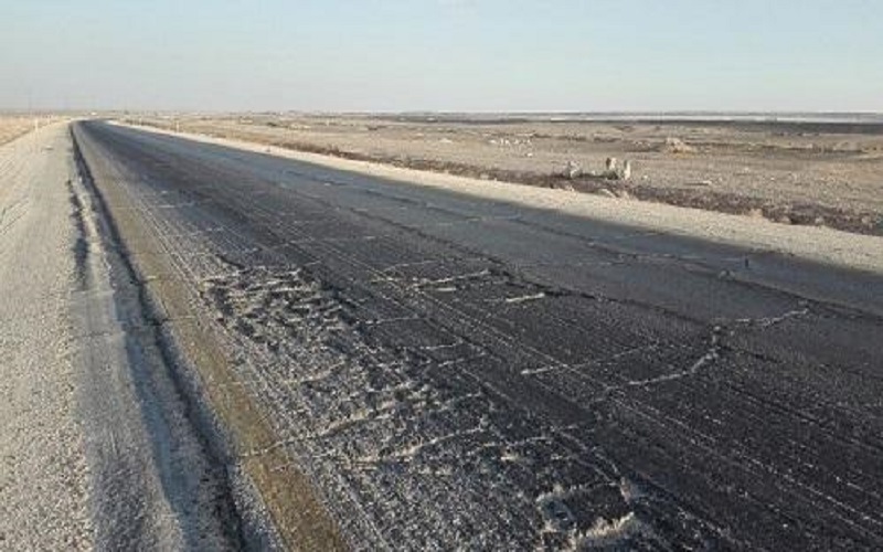 الخصاونة يوعز بحل مشكلة طريق الشيدية