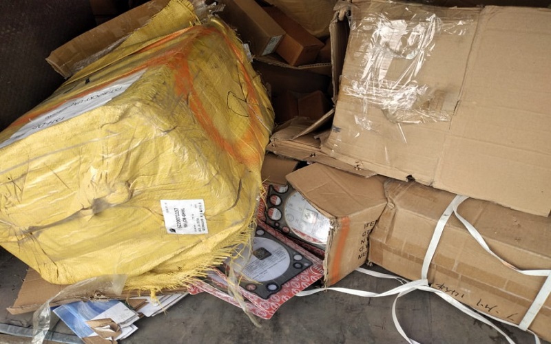 ضبط تهريب قطع غيار سيارات