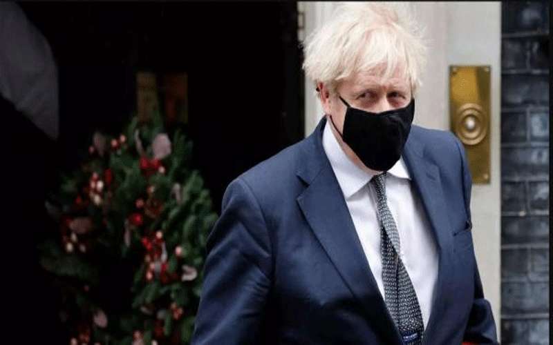 جونسون يعلن فرض الإغلاق الشامل في